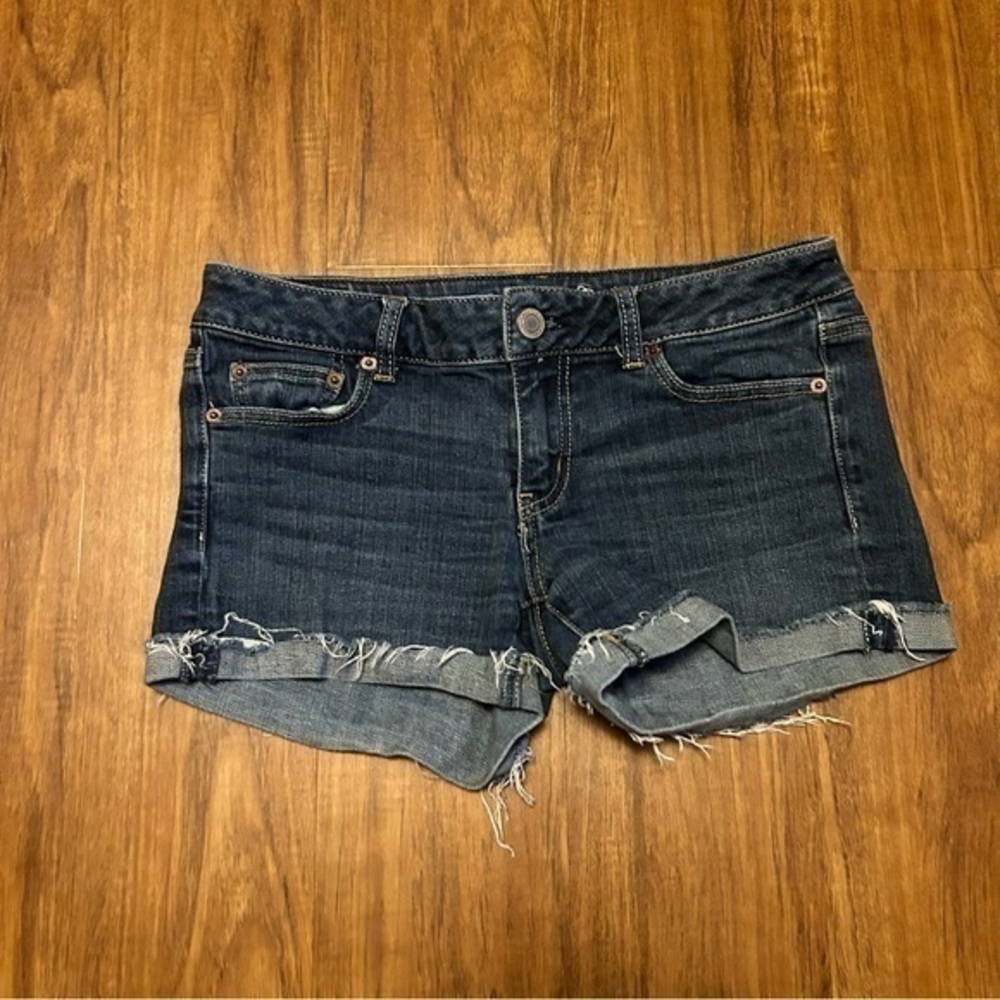 American Eagle Jean shorts 8 very good condition